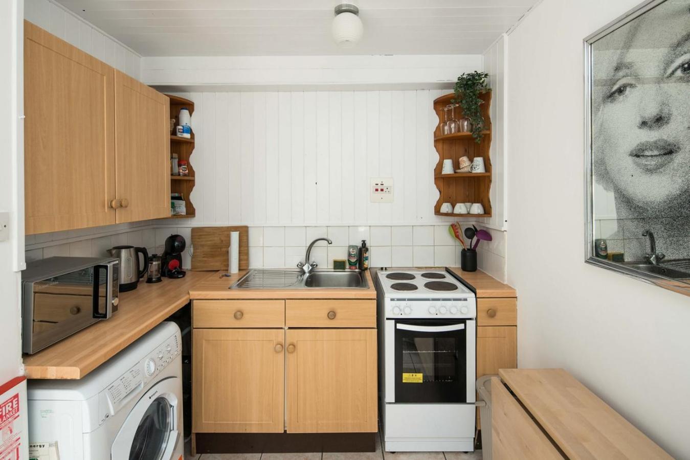 Апартаменты Quirky & Cosy 2Bd Mews Flat In Paddington Лондон Экстерьер фото